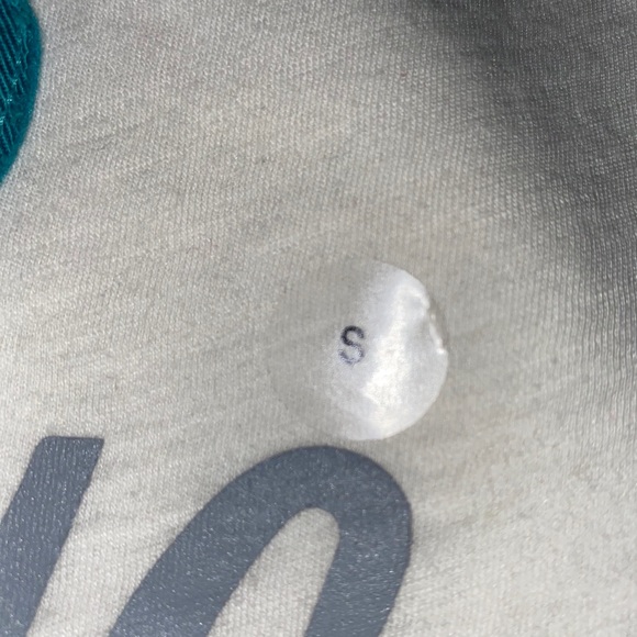 New with tags aero shirt - Picture 2 of 6